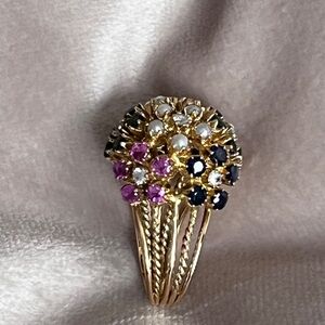 VINTAGE BOMBE FLOWER DOME RING W/ EMERALDS, RUBIES, SAPHIRES, PEARLS & DIAMONDS